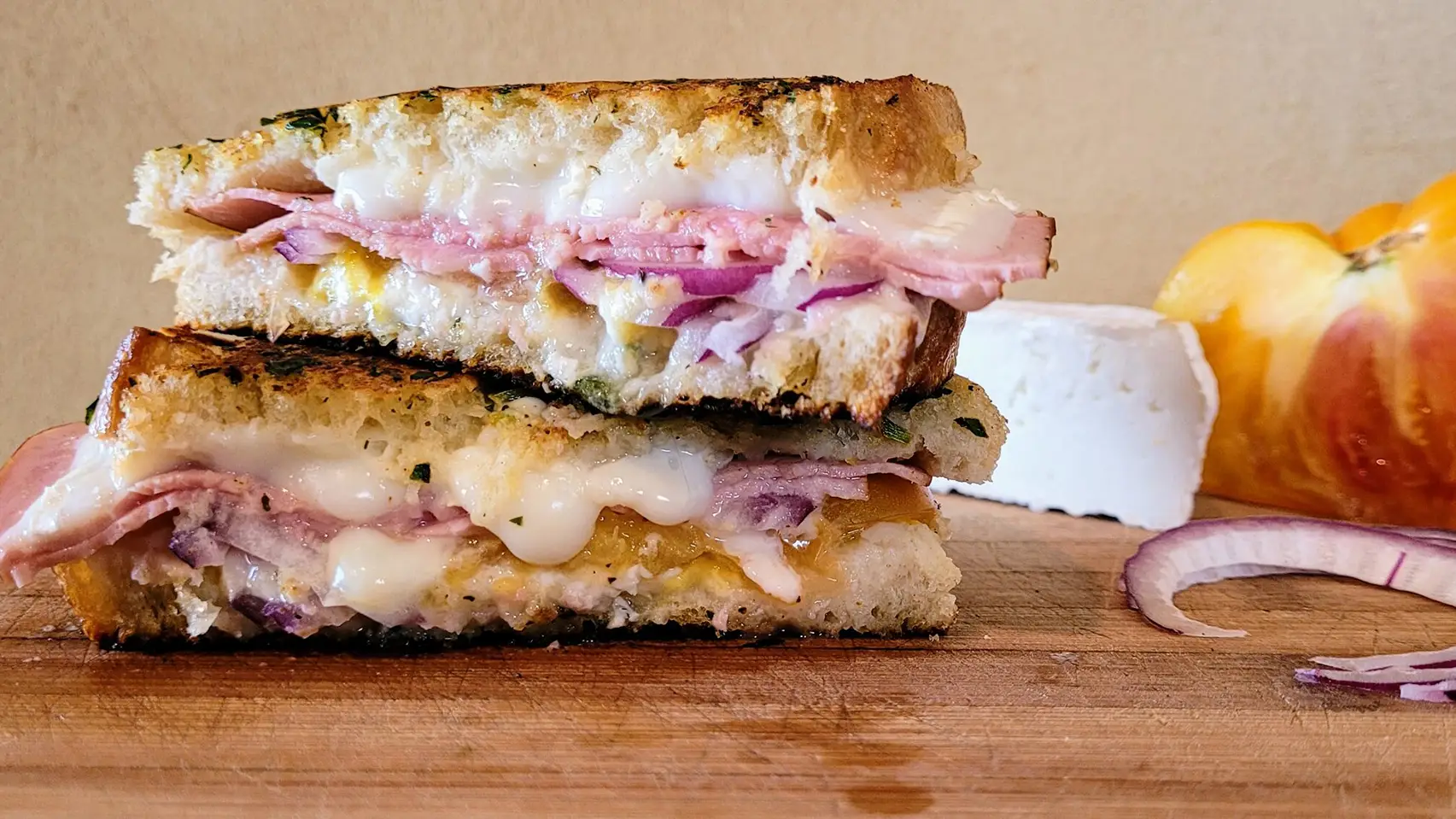 Grilled merry goat round ham sandwiches